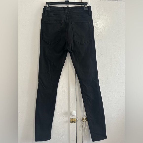 Good American The Good Legs Skinny Jeans - Picture 5 of 10